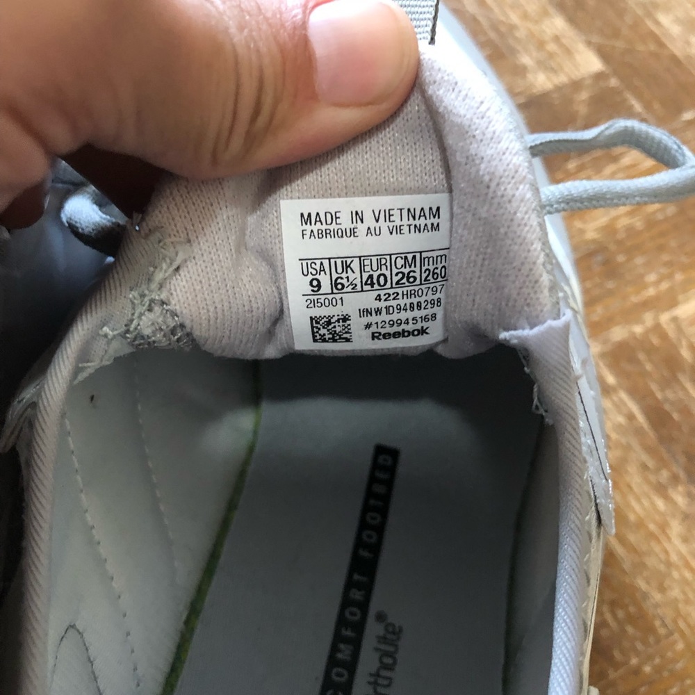 Reebok Running Shoes - Picture 8 of 9